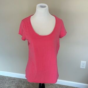 Ann Taylor Scoop Neck Short Sleeve Tee